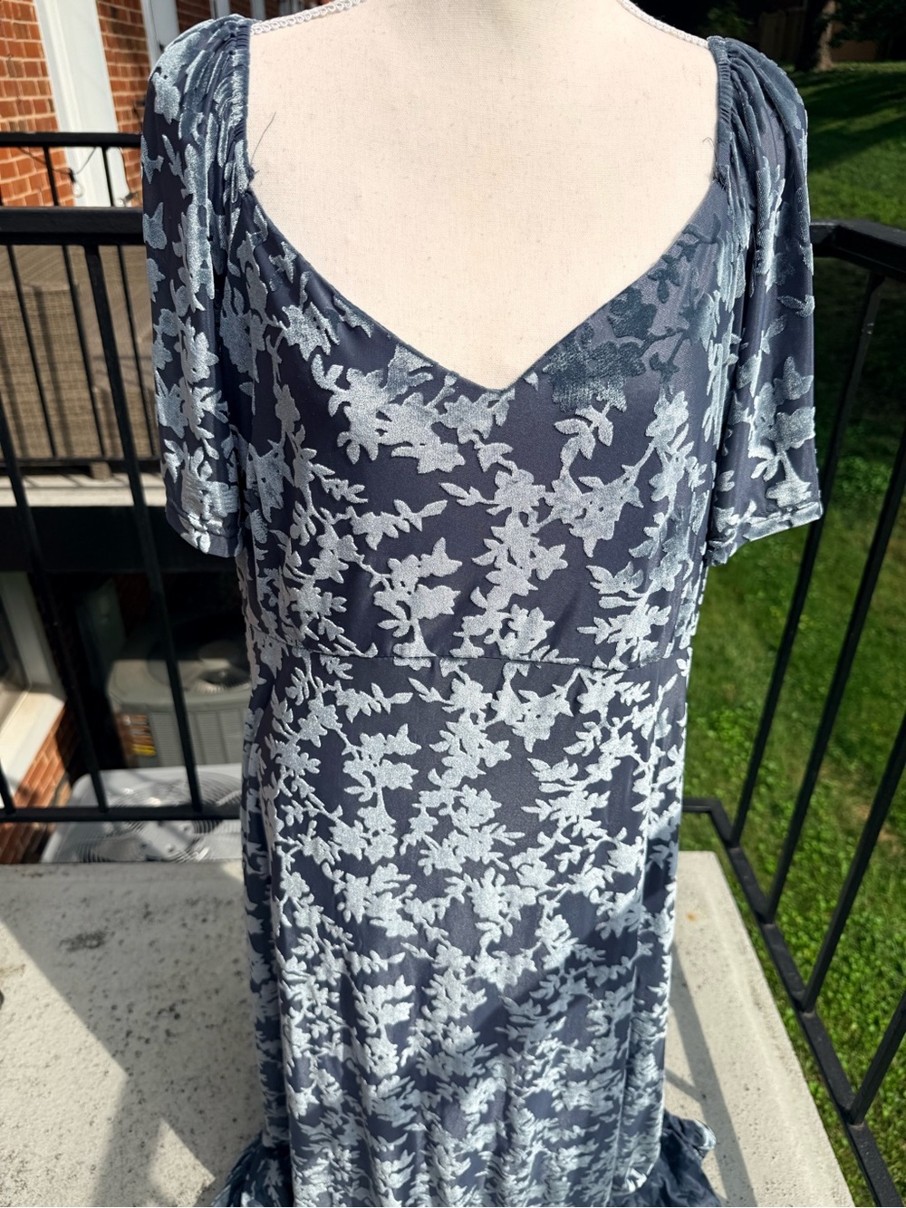Baltic Born Everley Velvet Maxi Dress | Whisper Blue Size 2X - Picture 5 of 9